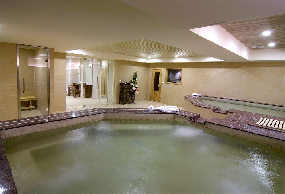 Le Midi Hotel Chitou Лугу Экстерьер фото